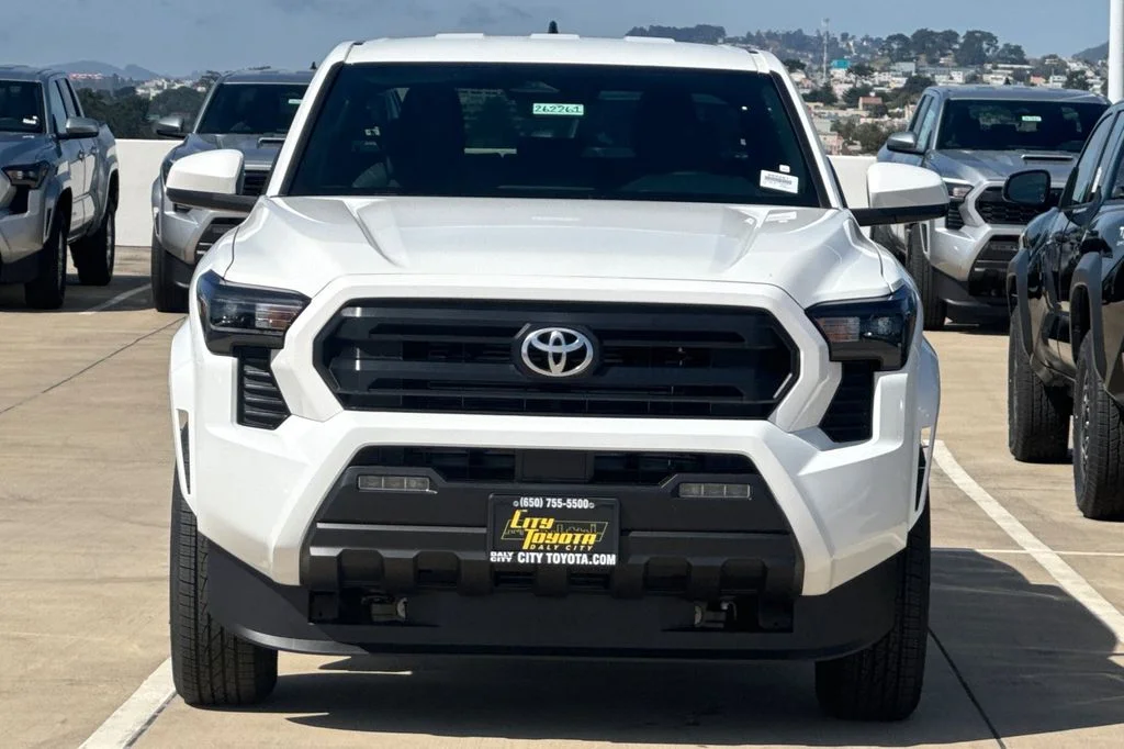 New 2026 Ice Cap Toyota  SR5 image 9