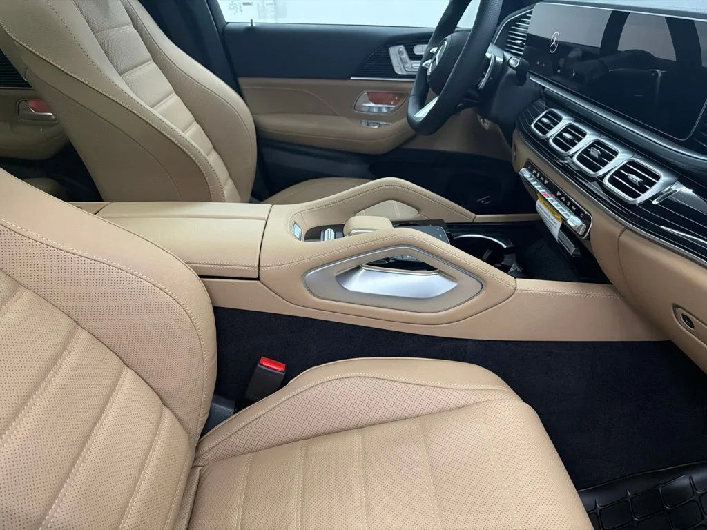 New 2026 Black Mercedes-Benz GLS 450 image 28