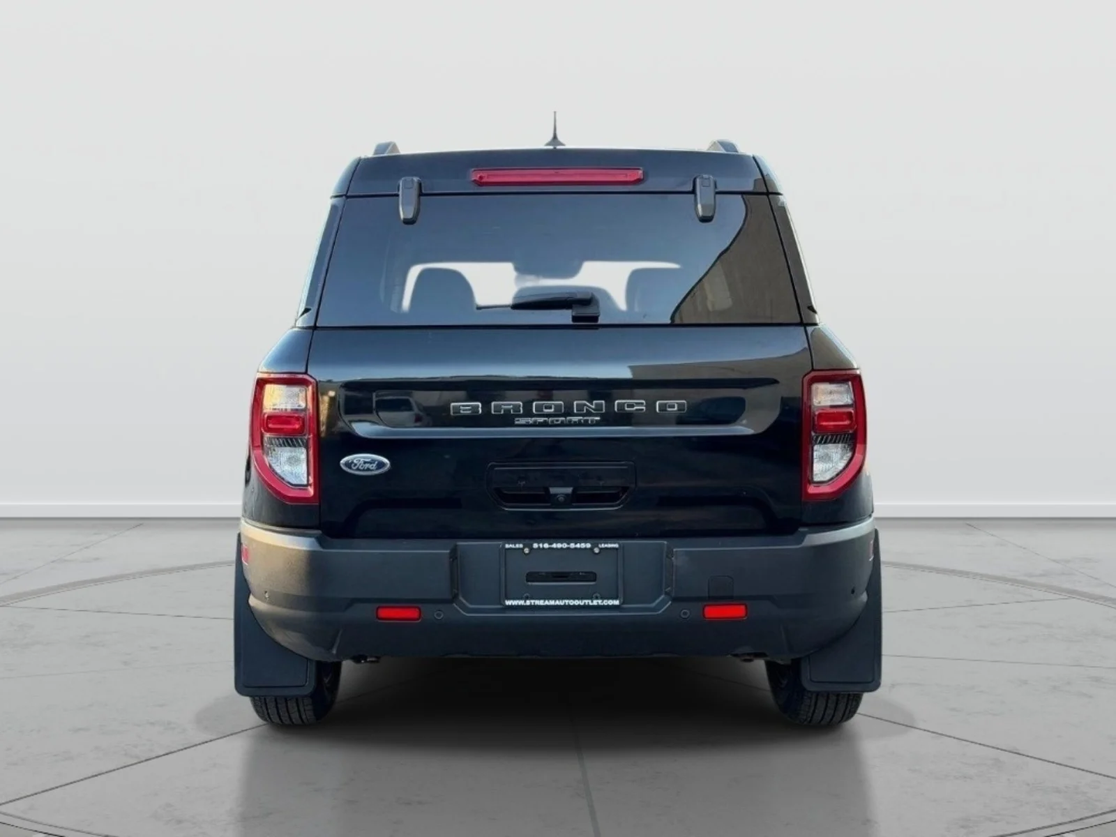 Used 2023 Black Ford Outer Banks image 5
