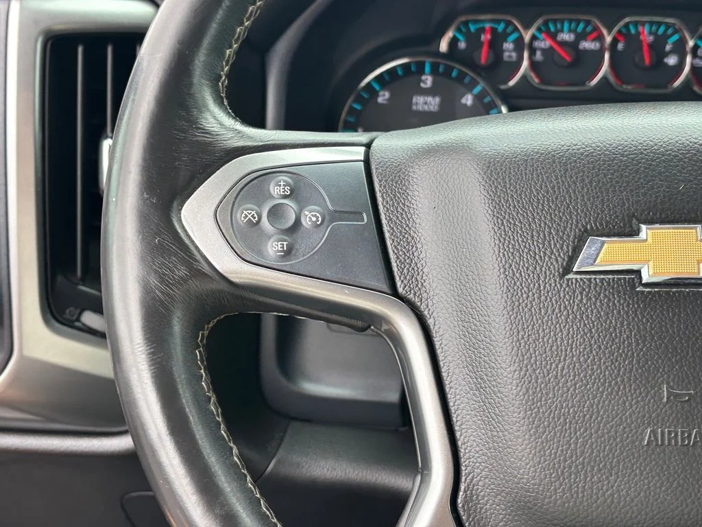 Used 2016 Black Chevrolet LT image 17