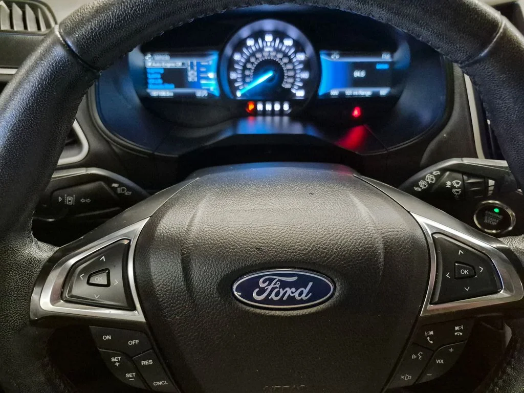 Certified Used 2022 Black Metallic Ford SEL image 26