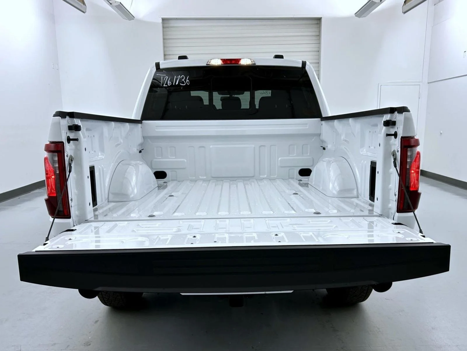 New 2026 White Ford XLT image 22