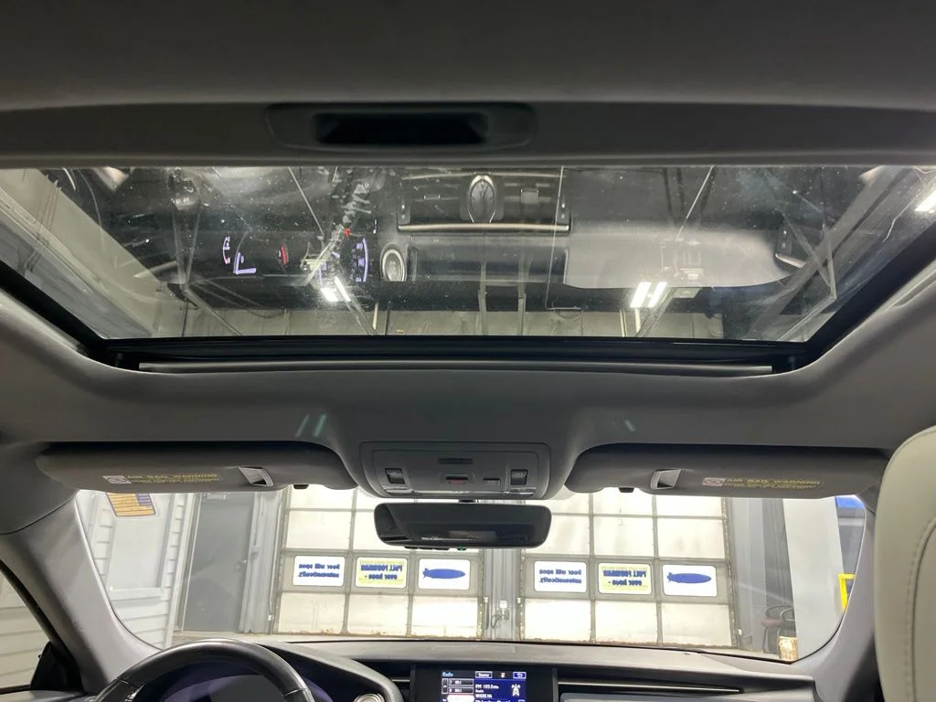 Used 2015 Infrared Lexus 350 image 30