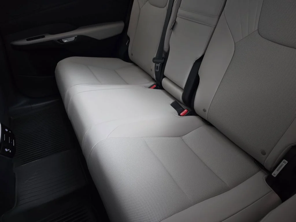 New 2026 Iridium Lexus PREMIUM image 14
