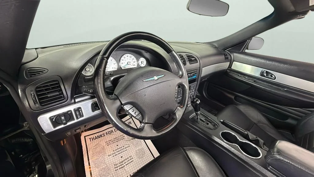 Used 2003  Ford Deluxe image 23