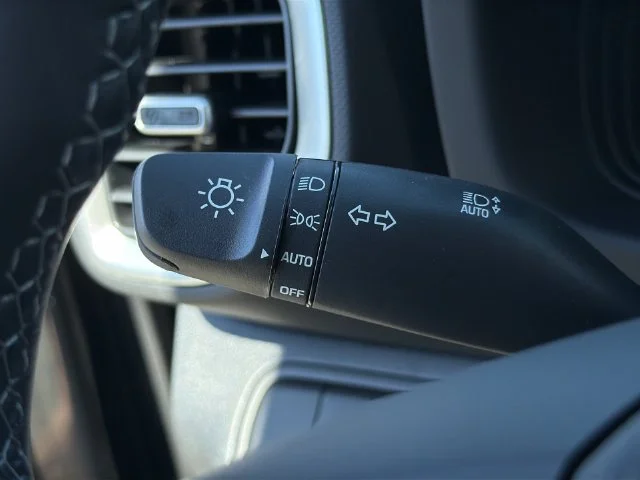 Used 2026 Black Hyundai SEL image 31