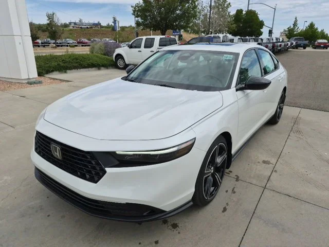 New 2026 Platinum White Pearl Honda SE image 2