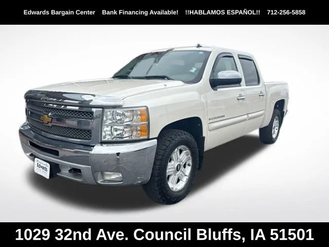 Used 2012 White Chevrolet LT image 3
