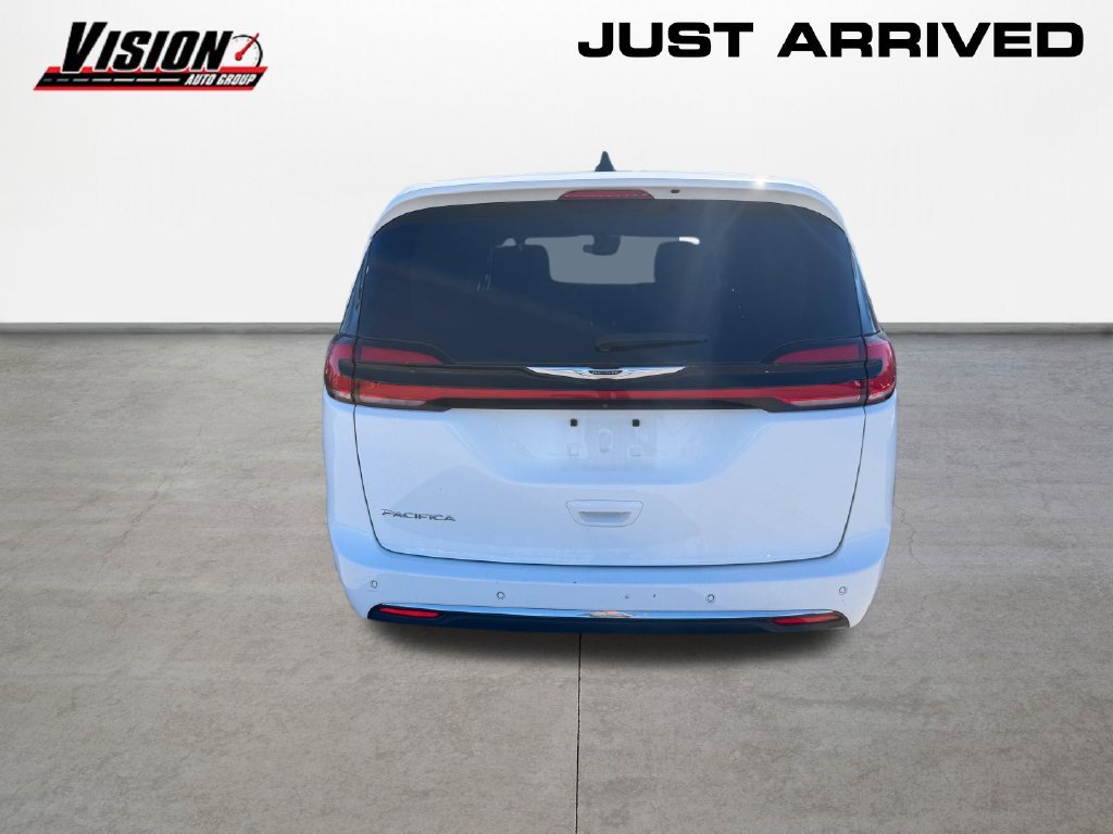 Used 2024 White Chrysler Touring L image 6