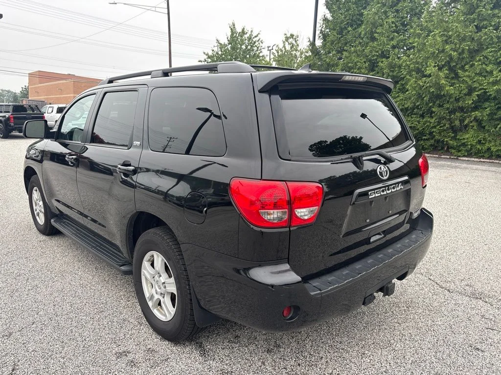 Used 2015 Black Toyota SR5 image 5