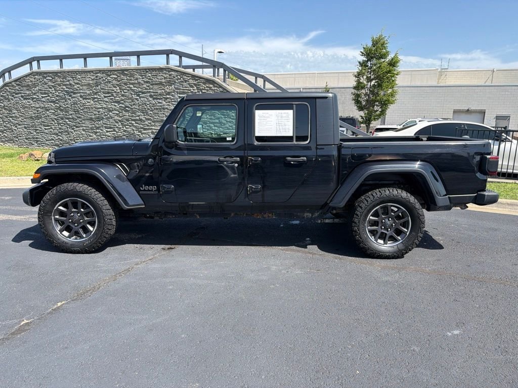 Used 2021 Black Jeep Sport image 4