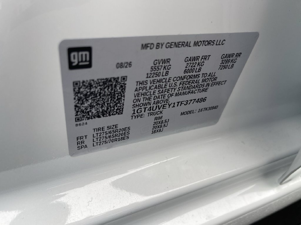 New 2026 Summit White GMC AT4 image 35