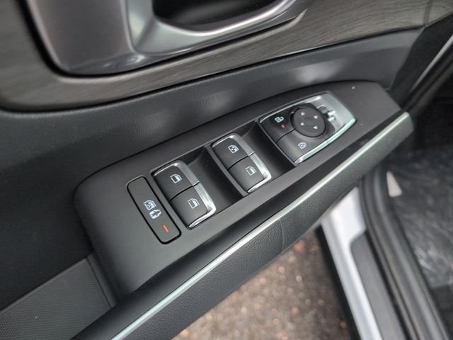 New 2026 Glacial White Pearl Kia X-Line EX AWD image 11
