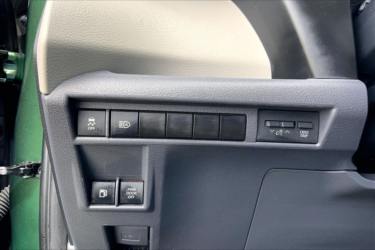 Used 2022 Cypress Toyota LE image 32