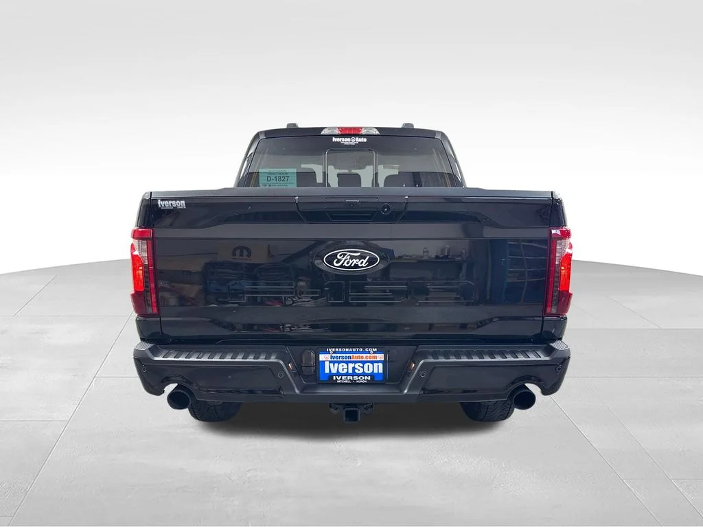 New 2026 Agate Black Metallic Ford XLT image 8
