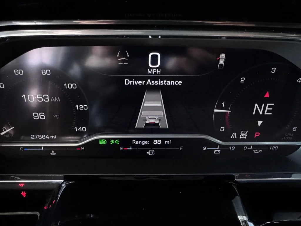 2023 GMC Sierra 1500 SLT - Photo 18