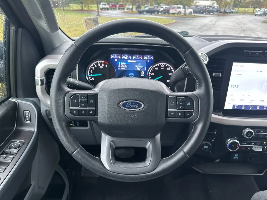 Used 2023 Blue Ford XLT image 17