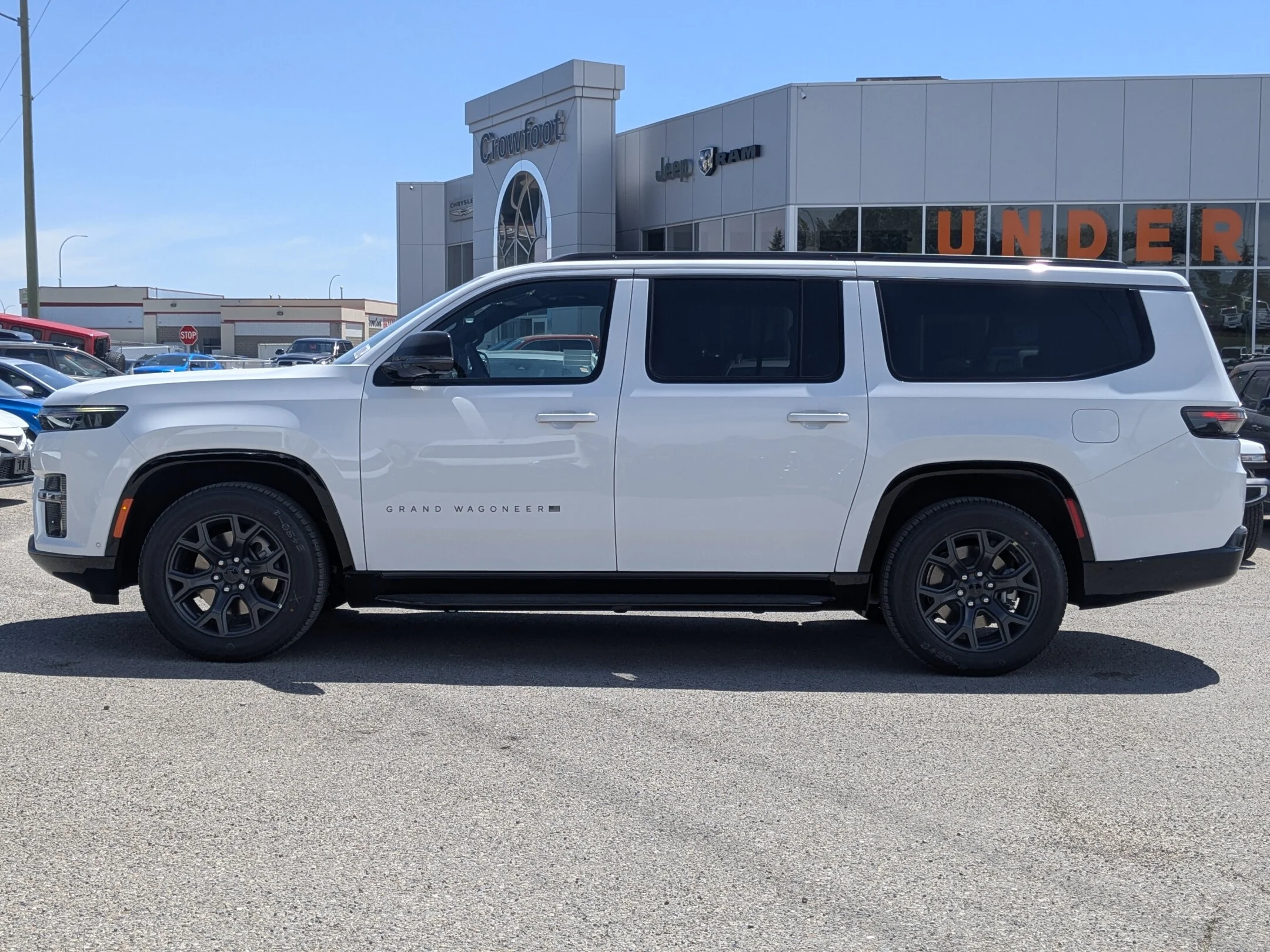 New 2026 White Jeep Limited Altitude - - HD Tow Pkg - Altitude Pkg - Quadra-Lift Air Susp - Nappa Leather & More! image 5