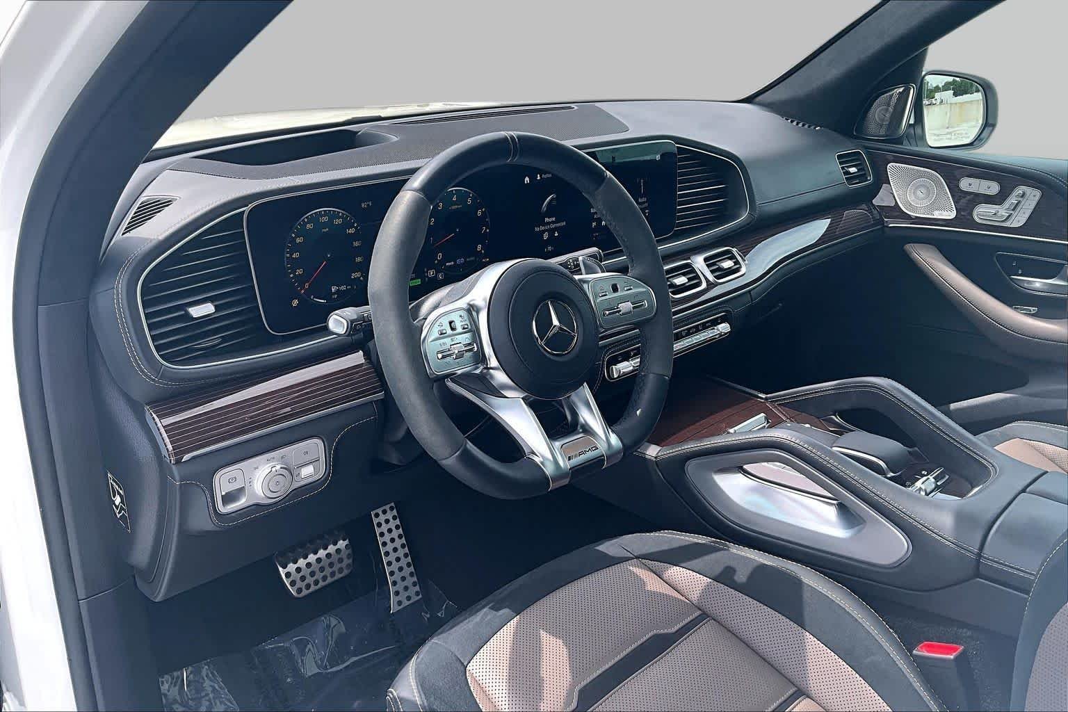 Used 2022 MANUFAKTUR Diamond White Bright Mercedes-Benz AMG® GLS 63 image 18