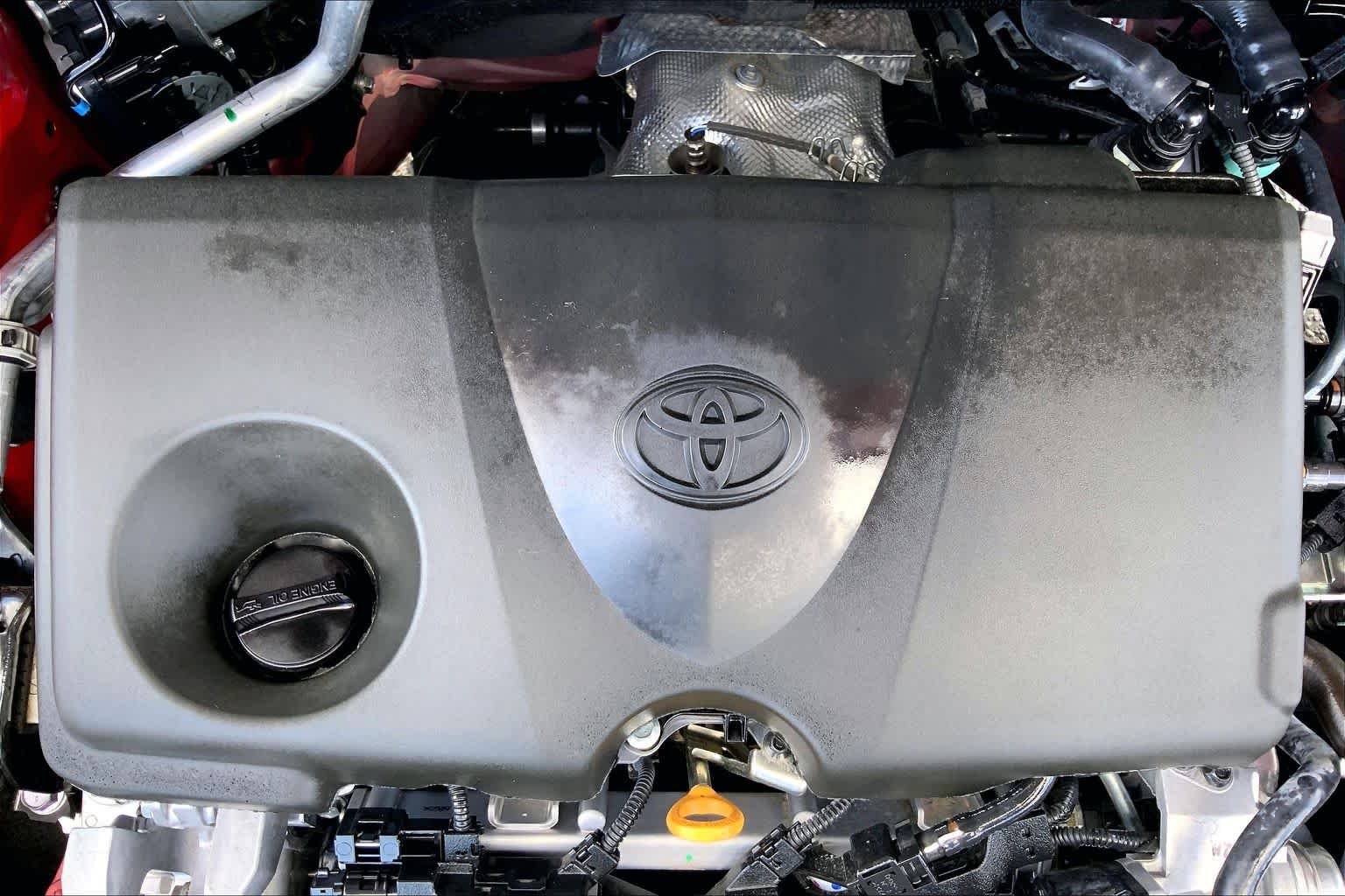 Used 2025 Ruby Flare Pearl Toyota LE image 32