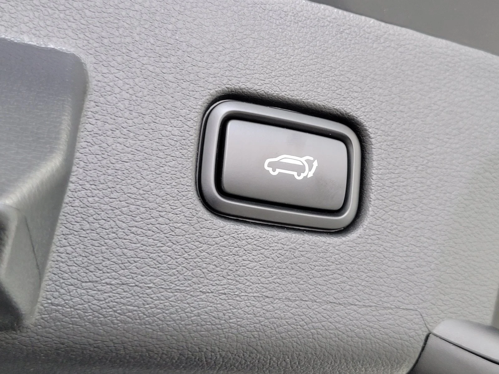 Certified Used 2026 Black Kia X-Line image 31