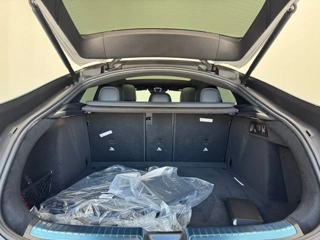 New 2026 MANUFAKTUR Alpine Grey Mercedes-Benz GLE 53 AMG® image 9
