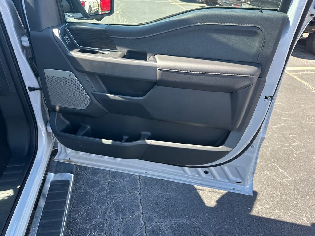 New 2025 White Ford Lariat image 14