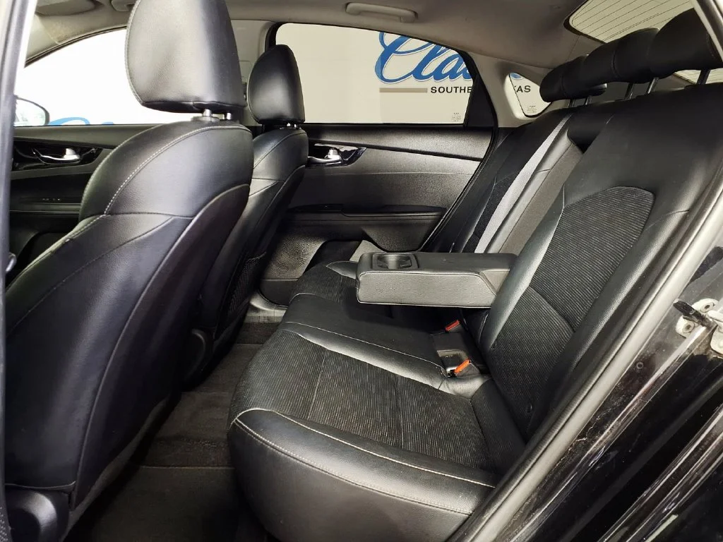 Used 2021 Black Kia EX image 8