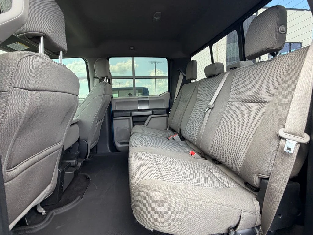 Used 2019 Blue Ford XLT image 9
