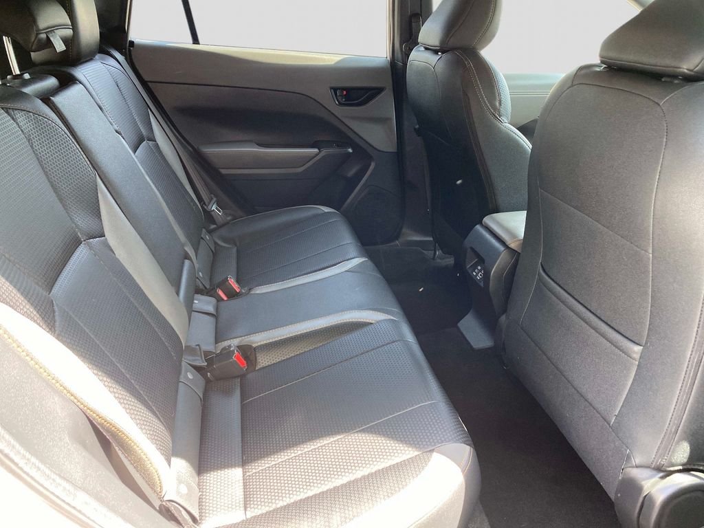 Used 2024 White Subaru Wilderness image 29