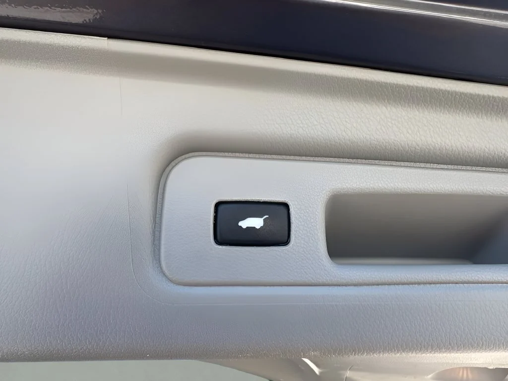 Used 2018 Silver Acura Advance Package image 30