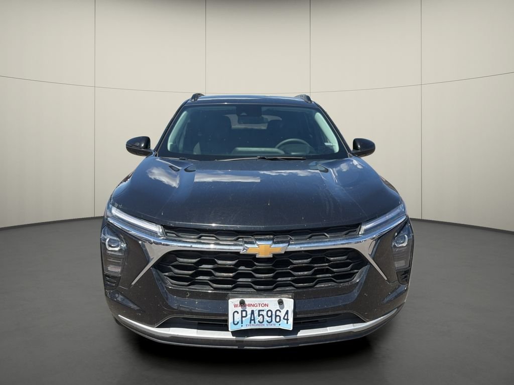 Used 2025 Black Chevrolet LT image 2