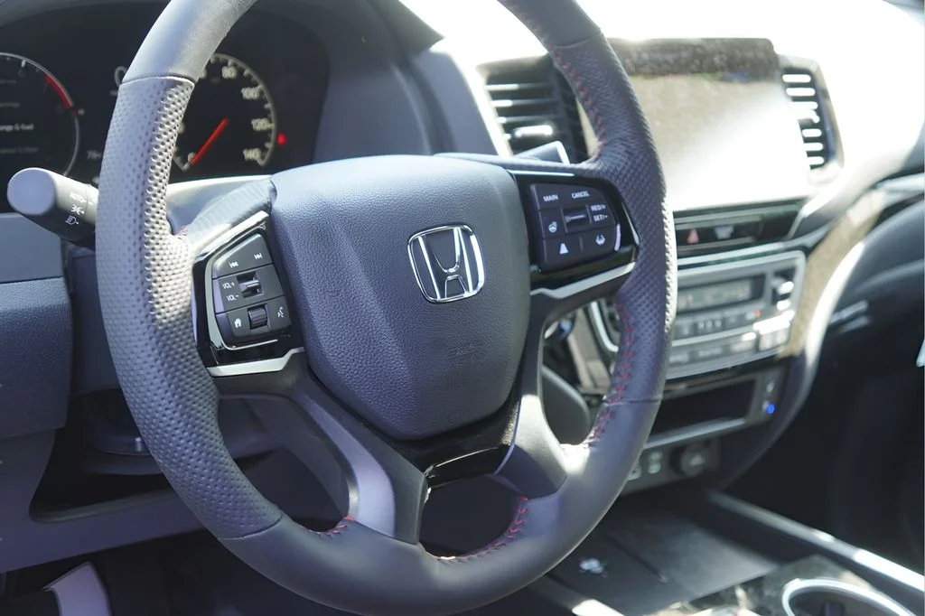 New 2026 Platinum White Pearl Honda Black Edition image 14