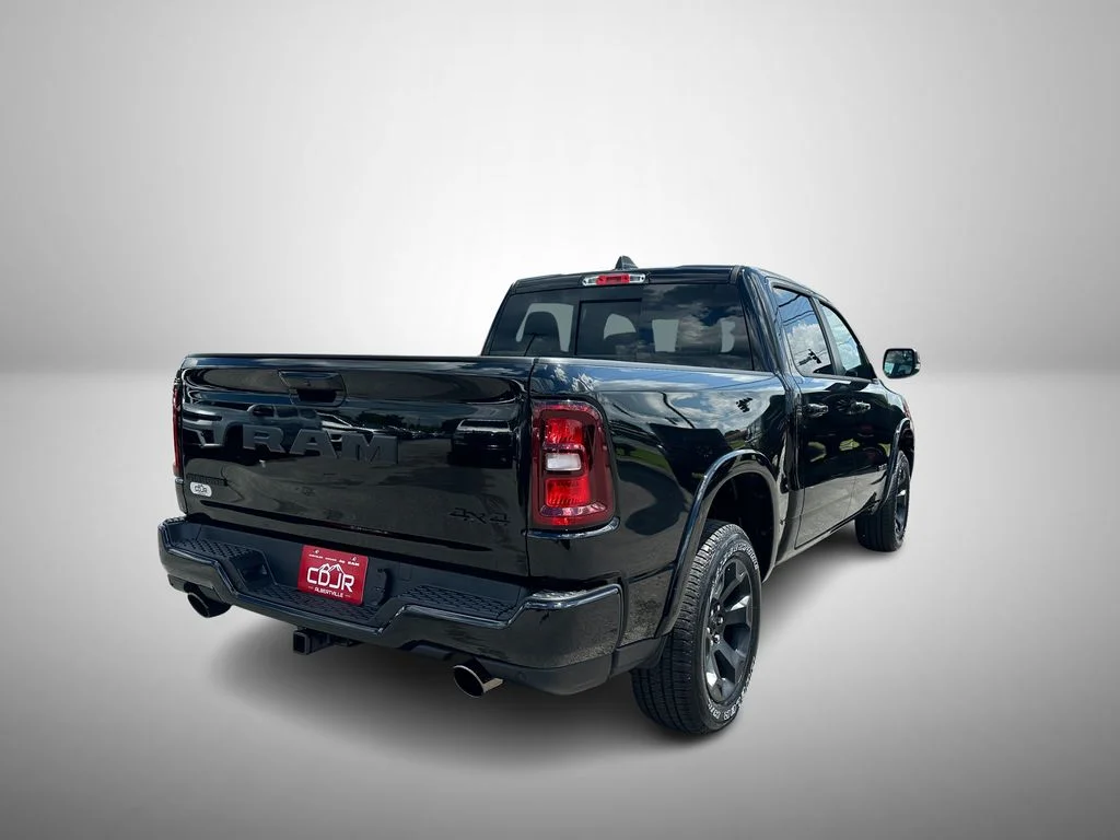 New 2026 Diamond Black Crystal Pearl-Coat Exterior Paint RAM Big Horn/Lone Star image 4