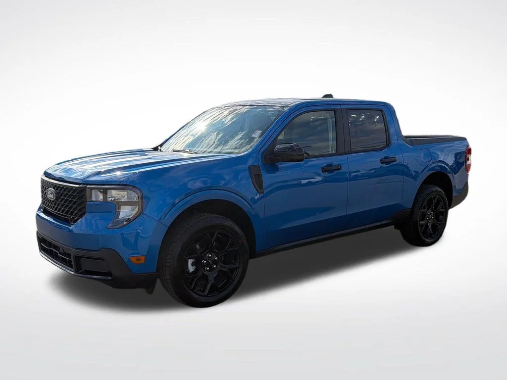 New 2026 Blue Ford XLT image 3