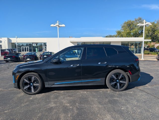 2024 BMW iX Base