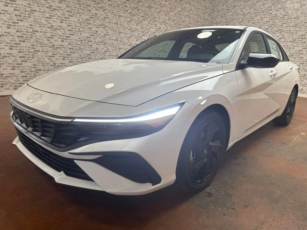 New 2026 Serenity White Hyundai SEL Sport image 3