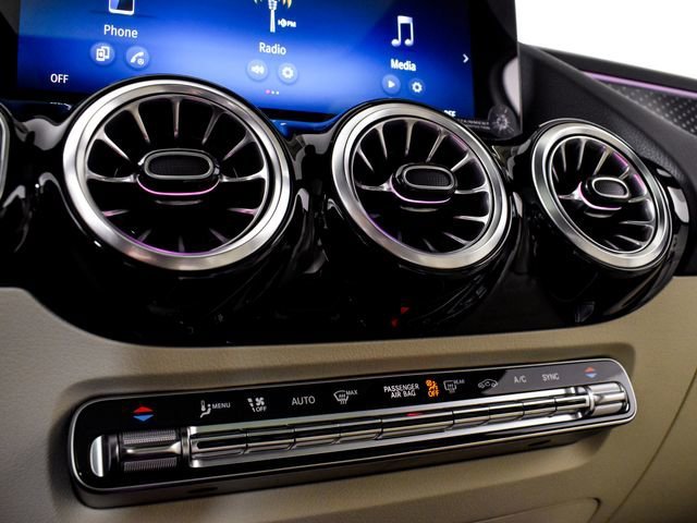New 2026 Polar White Mercedes-Benz GLA 250 image 62