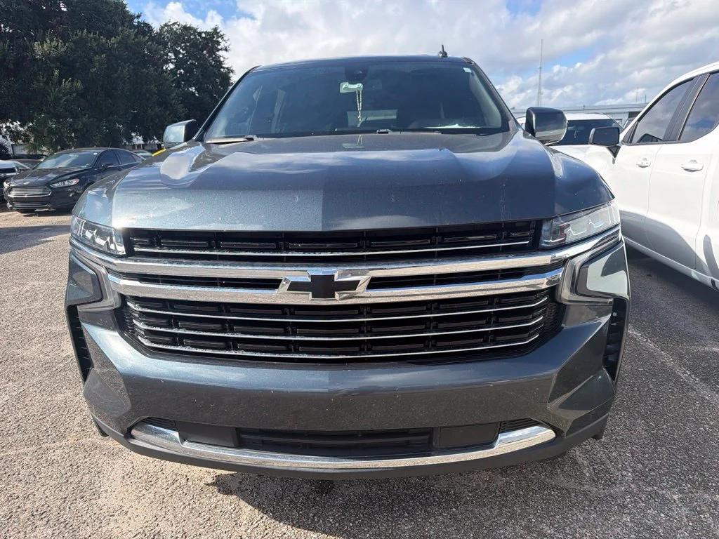 Used 2021 Gray Chevrolet LT image 2
