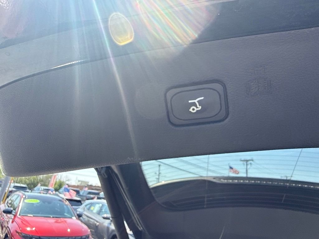 2022 Ford Edge ST - Photo 14