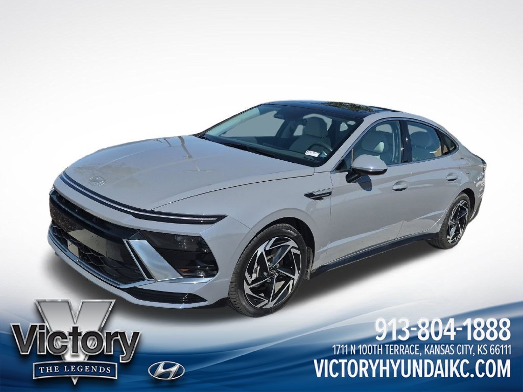 Certified Used 2024 Blue Hyundai SEL image 1