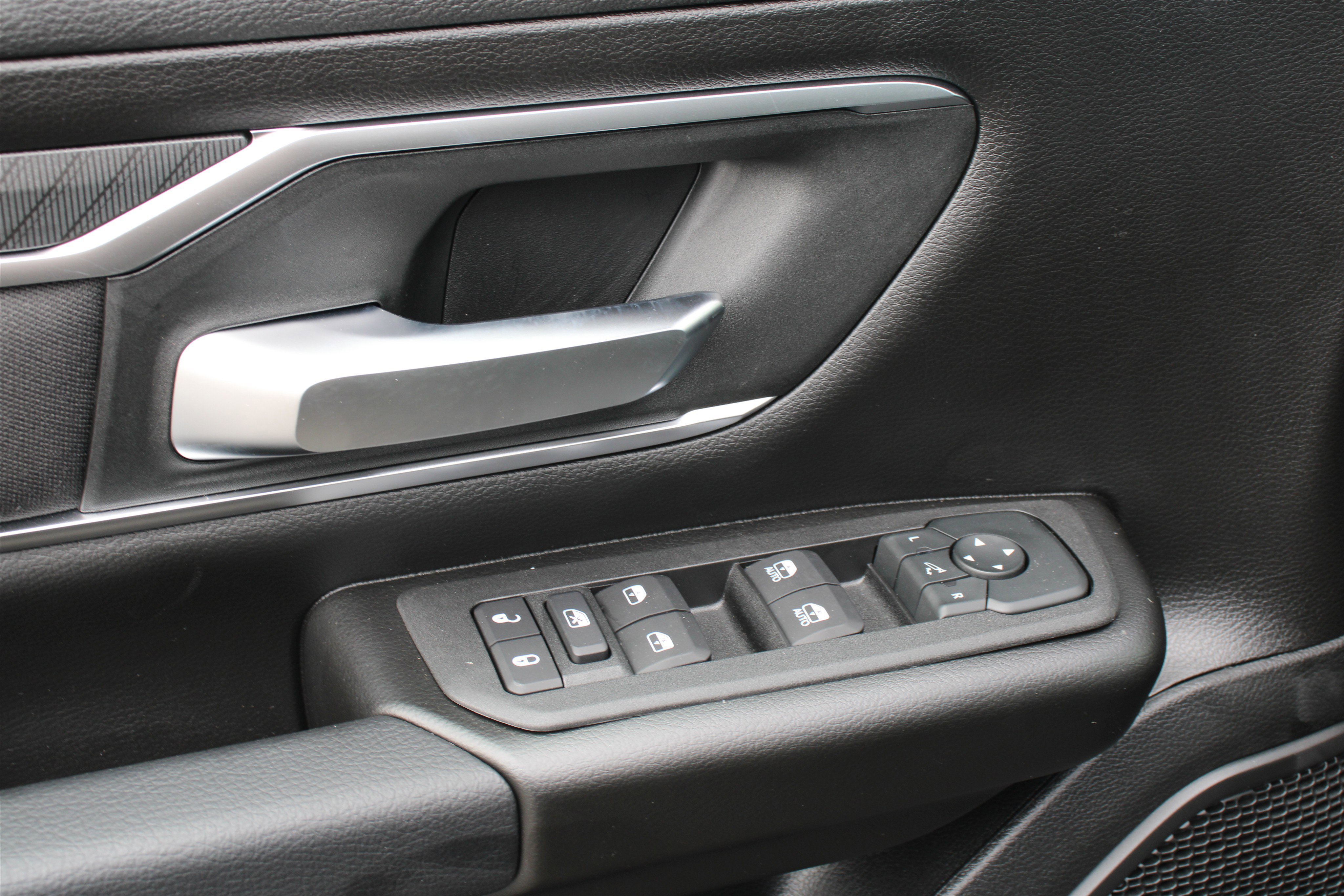 2026 Ram 1500 Big Horn photo 3