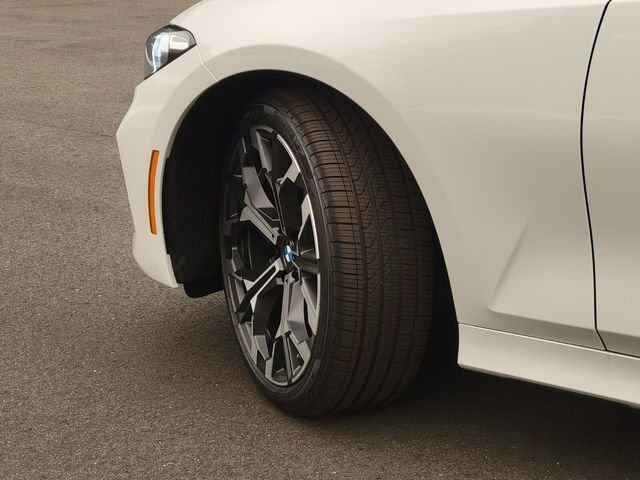 New 2026 White BMW 330i xDrive image 35