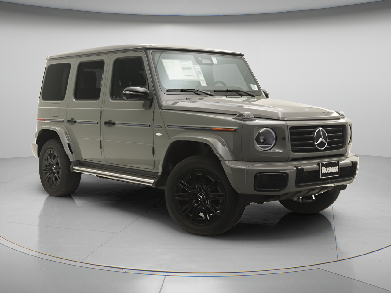 2025 Mercedes-Benz G-Class G580 - Photo 13