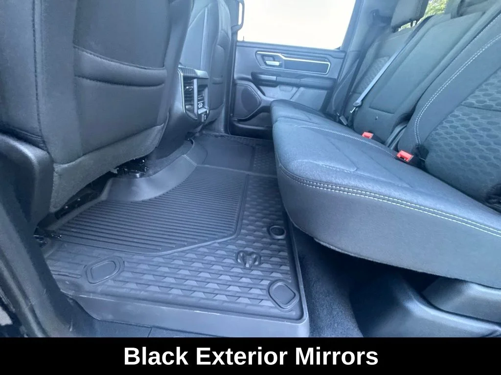 New 2026 Diamond Black Crystal Pearl-Coat Exterior Paint RAM Big Horn/Lone Star image 28