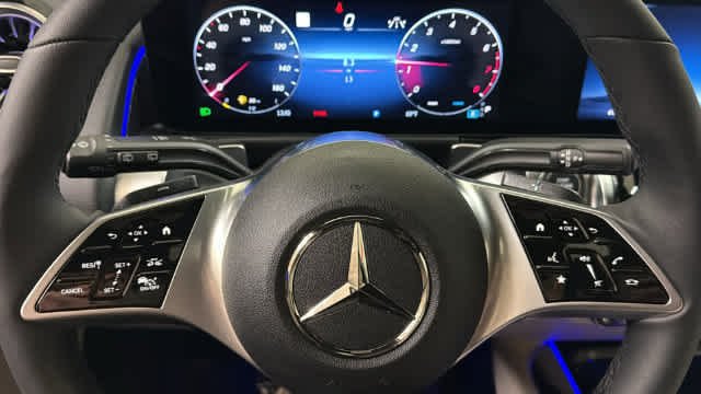 Used 2026 Polar White Mercedes-Benz GLB 250 image 19