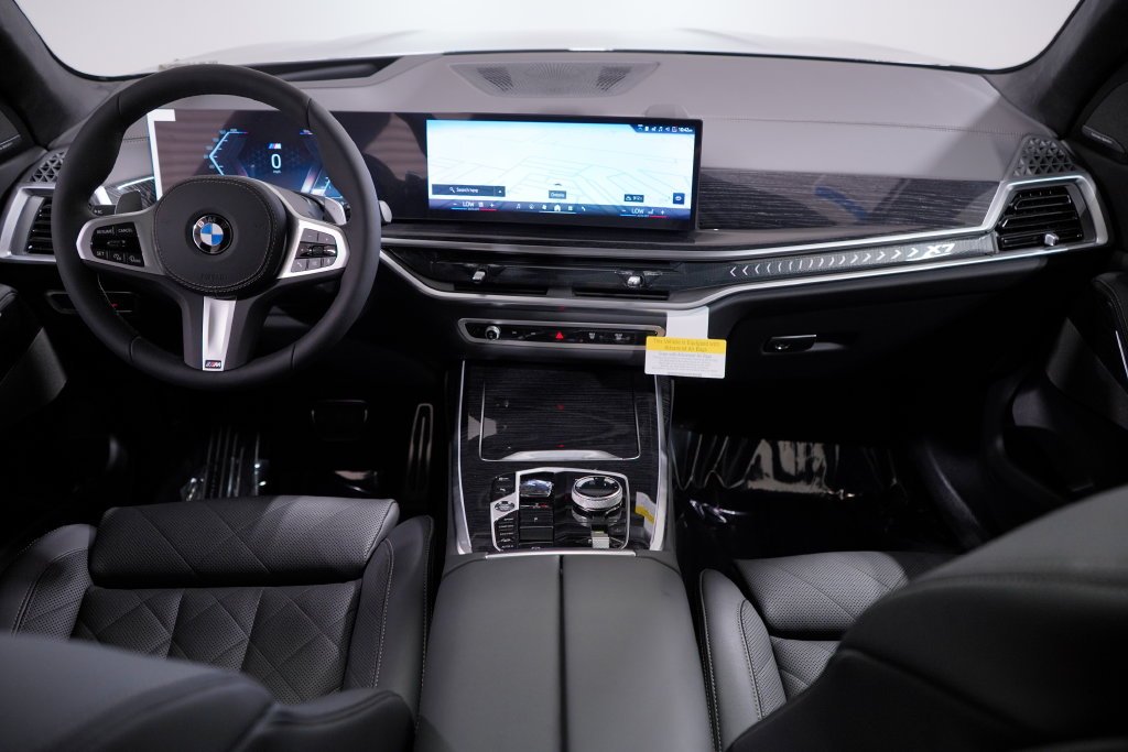 New 2027 Black Sapphire Metallic BMW xDrive40i image 17