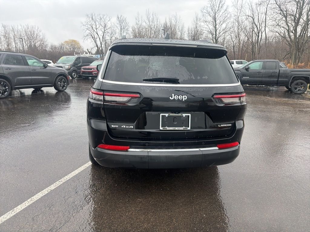 Used 2023 Black Jeep Laredo image 6