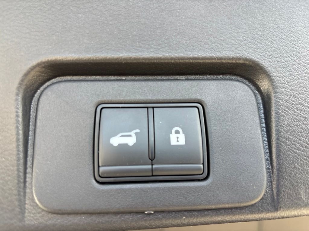 Used 2023 Red Nissan SV image 8