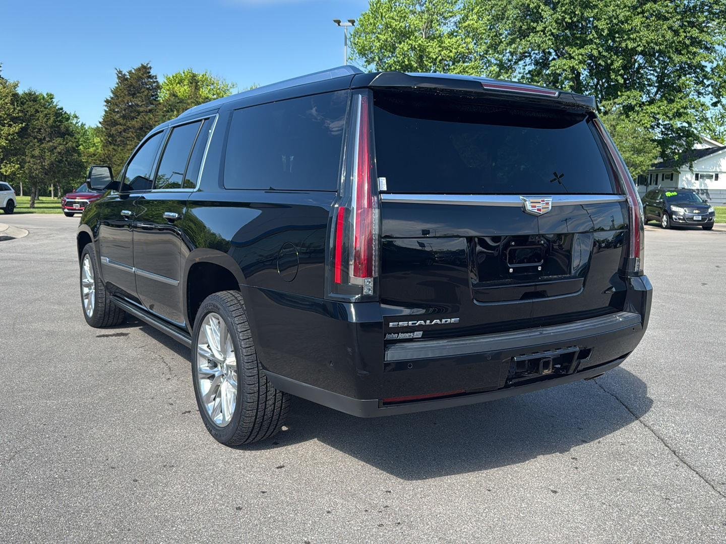 Used 2019 BLACK RAVEN Cadillac Premium Luxury image 20